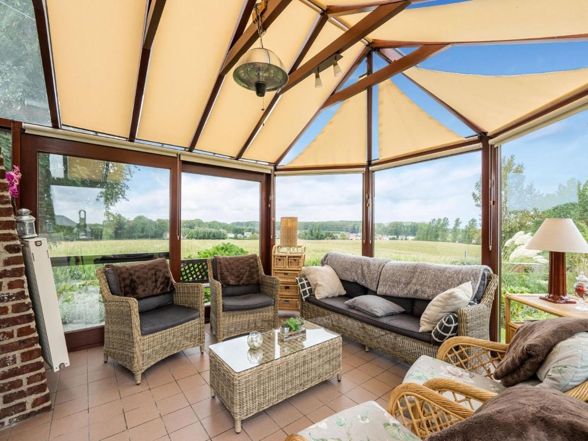 Stunning Holiday Home In Oombergen With Terrace And Garden Zottegem Exterior photo
