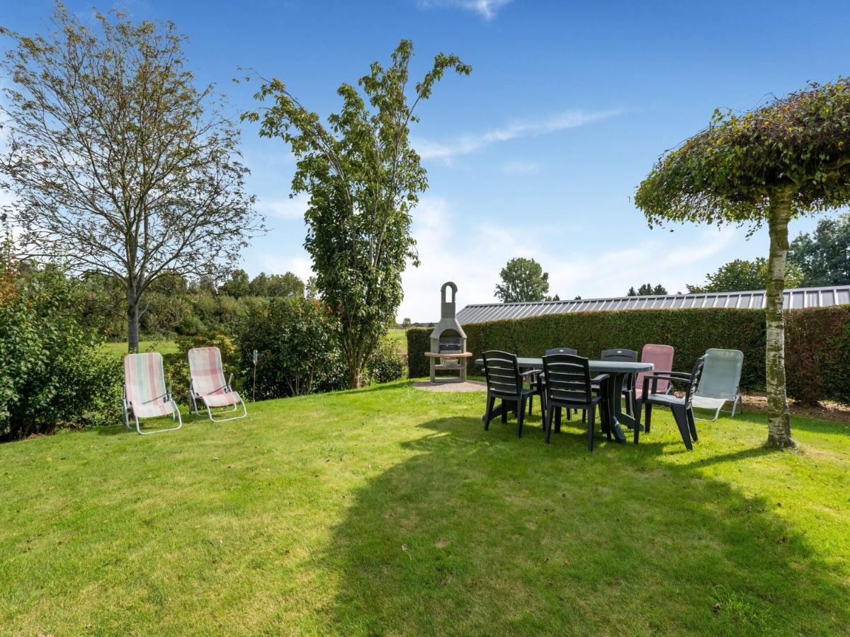 Stunning Holiday Home In Oombergen With Terrace And Garden Zottegem Exterior photo